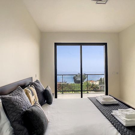 Evoque Villa By Lovelystay Arco da Calheta  Buitenkant foto