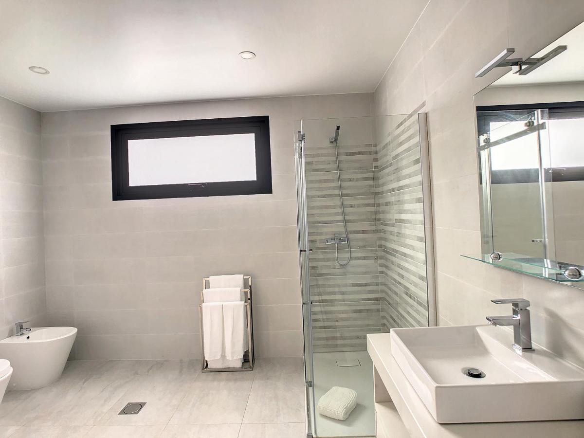 Evoque Villa By Lovelystay Arco da Calheta  Buitenkant foto
